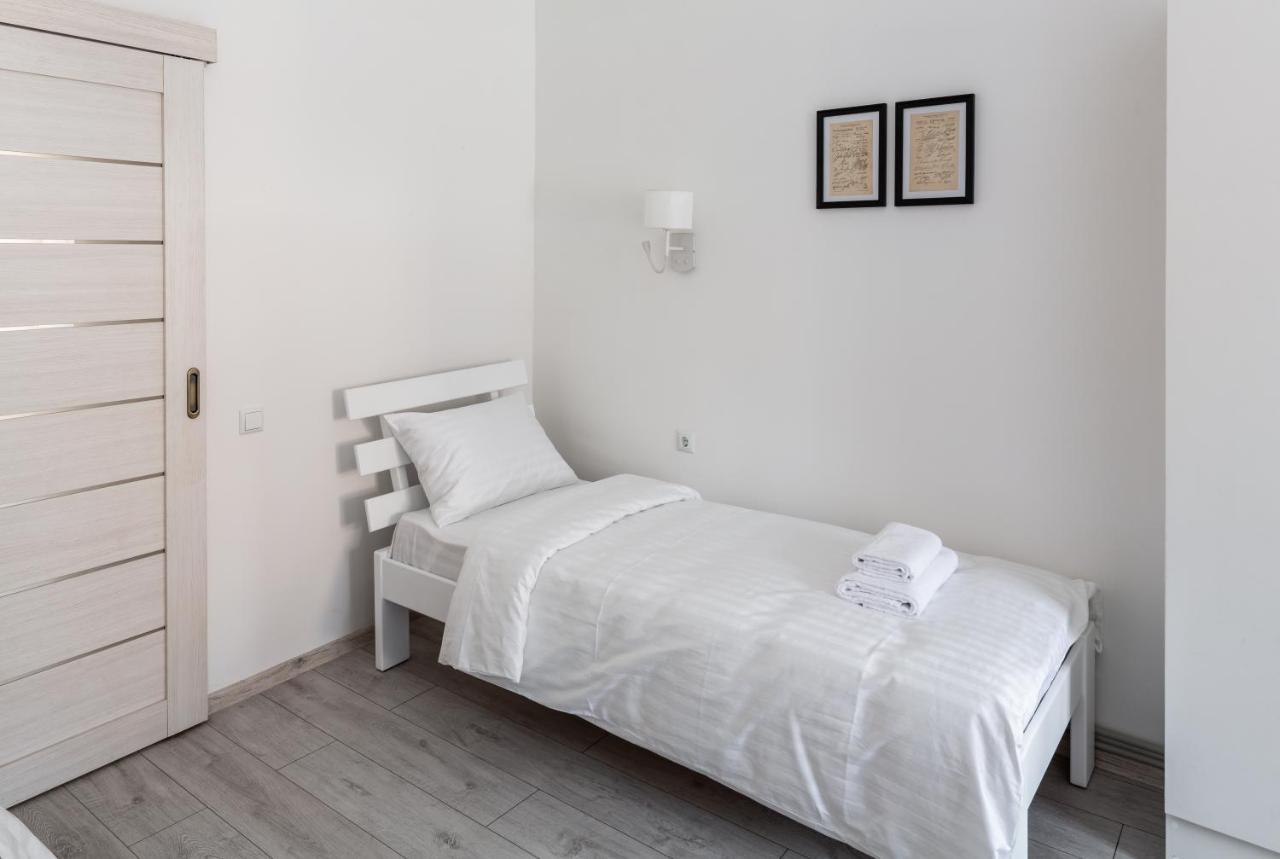 Bookinist Apartment Lviv Exterior photo