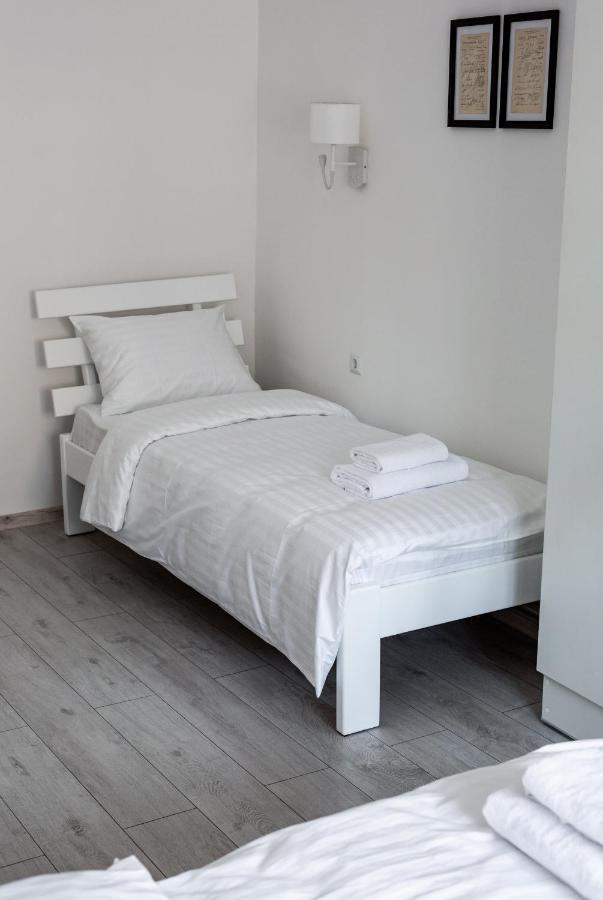 Bookinist Apartment Lviv Exterior photo