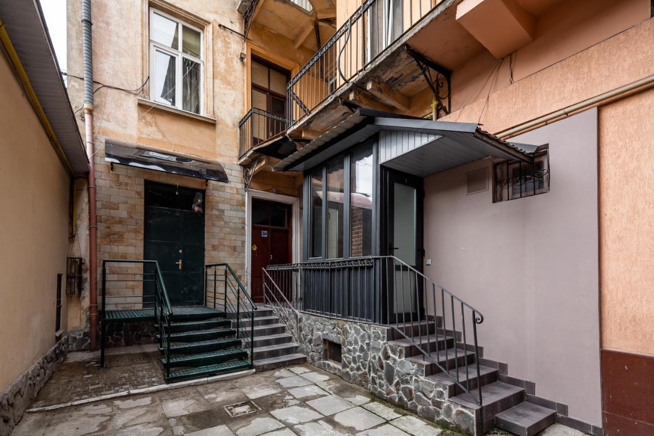 Bookinist Apartment Lviv Exterior photo