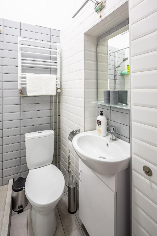 Bookinist Apartment Lviv Exterior photo